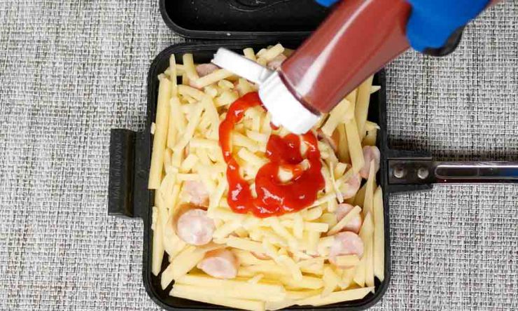 ホットサンド フライパンで簡単に作れるじゃがいもとチーズのホットサンド