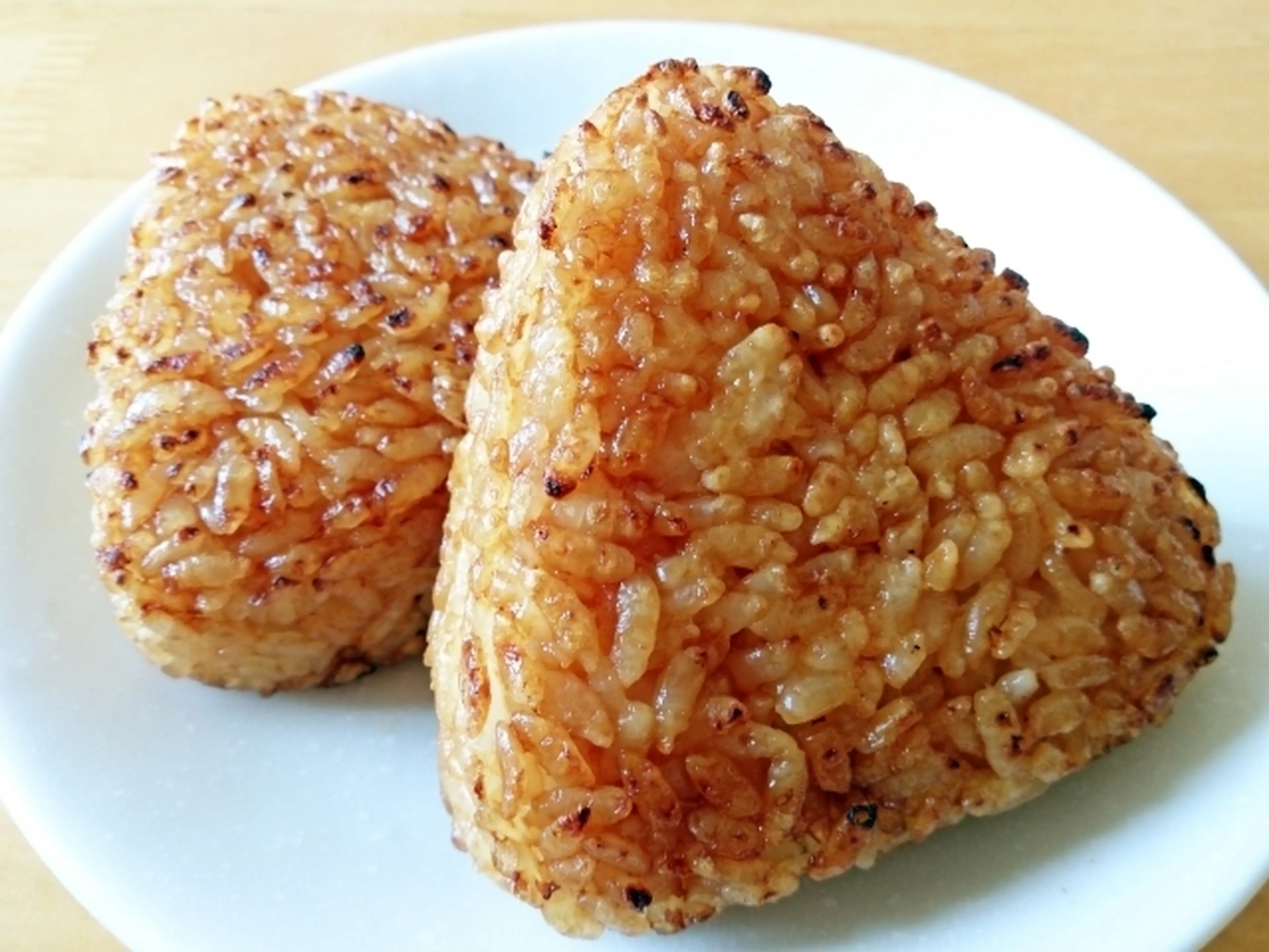 絶品焼きおにぎりレシピ6選！簡単でバーベキューにおすすめキャンプ・アウトドア情報メディアhinata