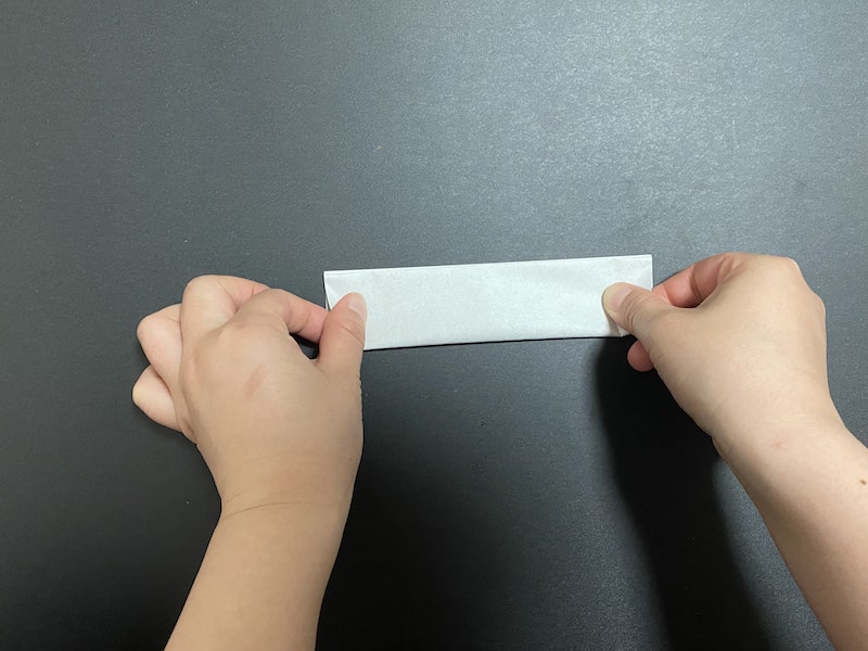 製作アイデアー新聞紙と折り紙で作る手作りおにぎり保育士ワーカ