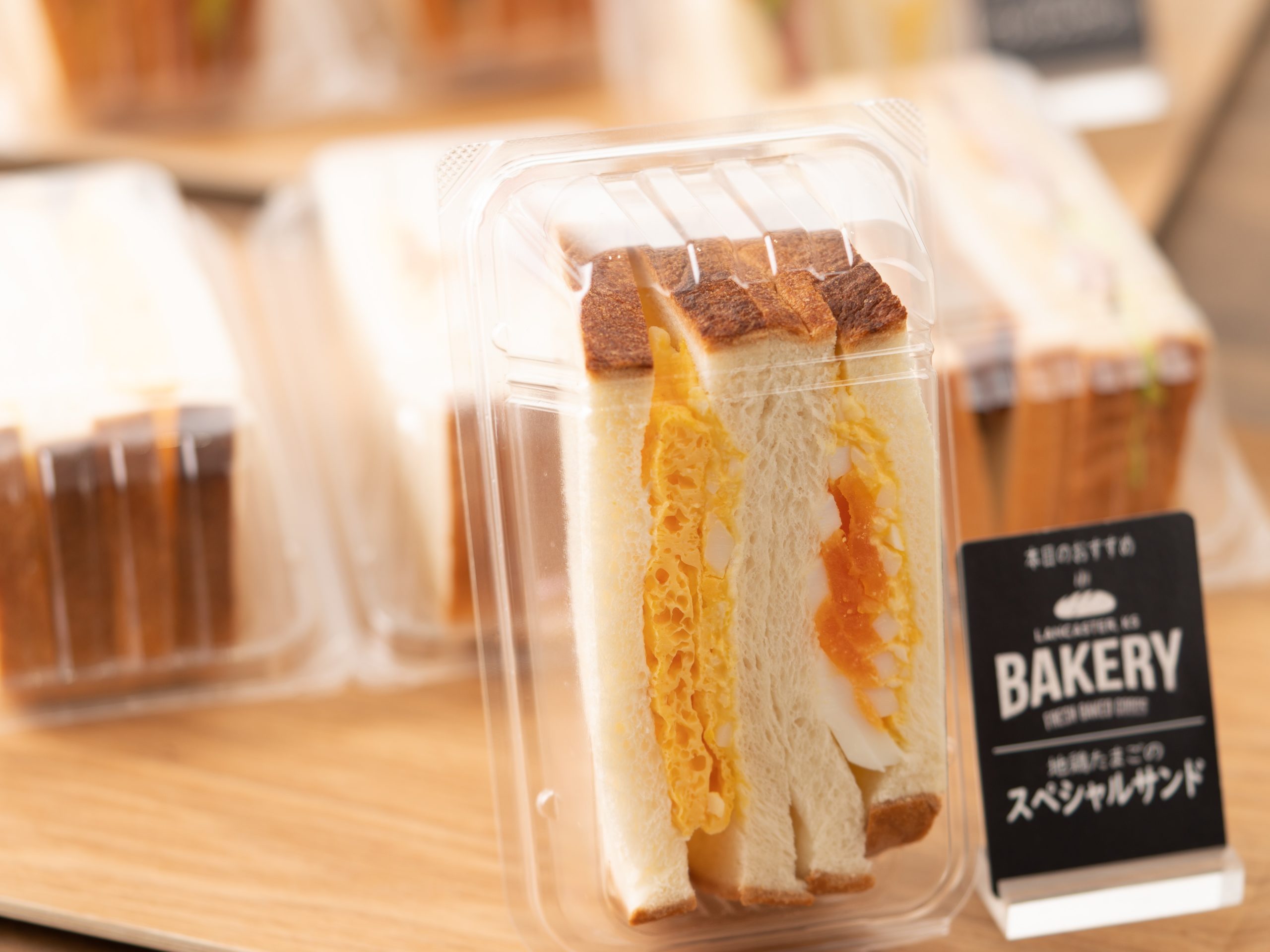 Amazon.co.jp: ユーパッケージ 使い捨て プレート フードパック 18.5x11.5x4cm 200枚入 テイクアウト ハンバーガー パンサンドイッチ 210009- 37: ホーム＆キッチン ユーパッケージ 使い捨て プレート フードパック 18.5x11.5x4cm 200枚入テイクアウト ハンバーガー