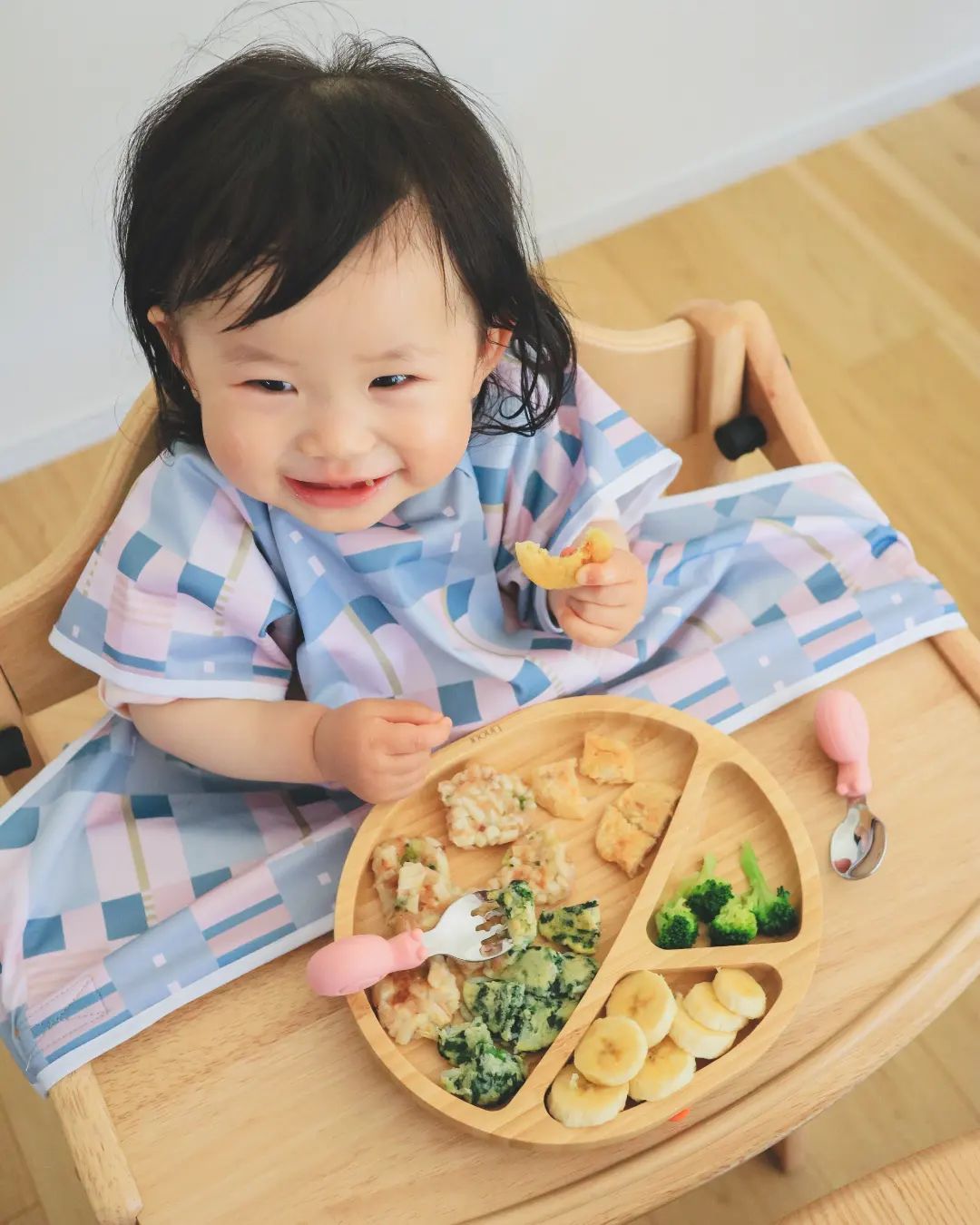 手づかみ食べに！離乳食中期～食べられる、コロッケや米粉パンケーキ、蒸しパンレシピママリ