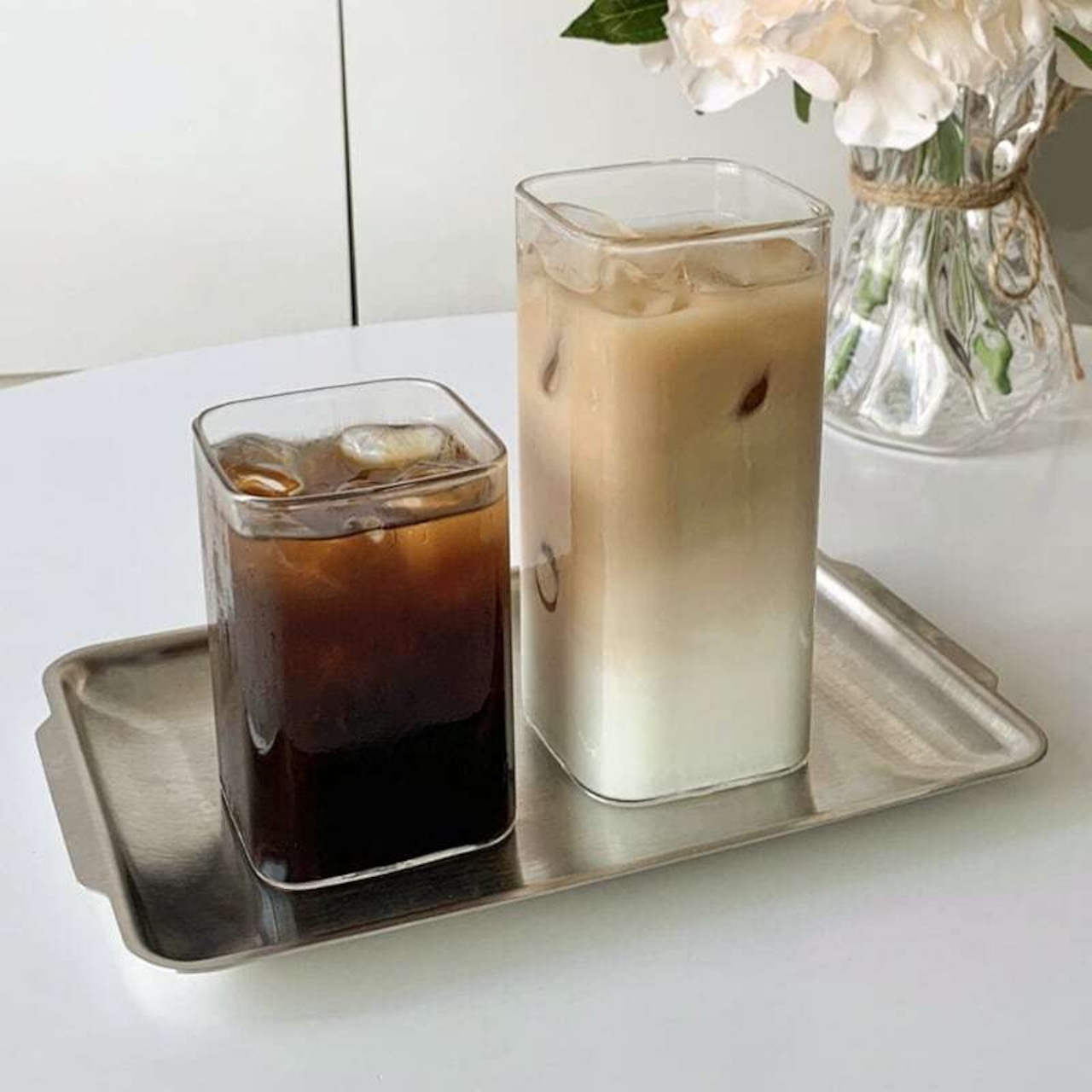 大阪・工場エリアにある韓国カフェ「CAFE no.888」。韓国インテリアに映えティラミスで気分はソウル！ - ライブドアニュース