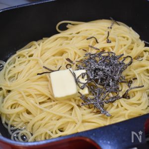 ささ身とキャベツの塩昆布パスタ 和えるだけで簡単