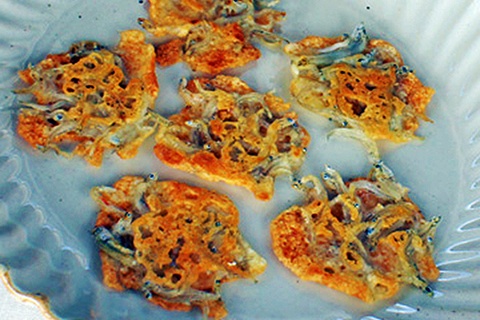 電子レンジでパリパリチーズせんべい