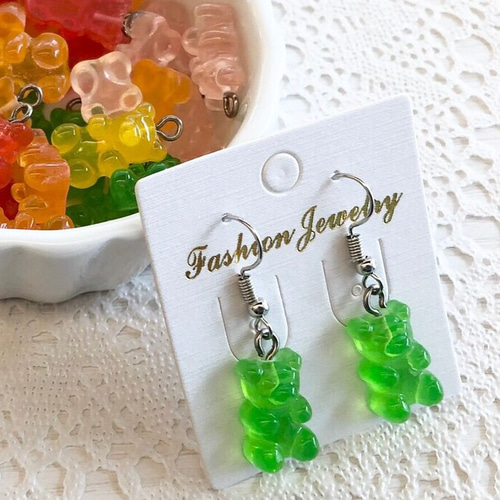 くまグミ サージカルステンレス 316L 揺れる 光る ピアス イヤリング ゴールド シルバー フェイクフード ピアス フック・チェーンnaturekoubou ナチュレ工房通販 12121509Creema クリーマ