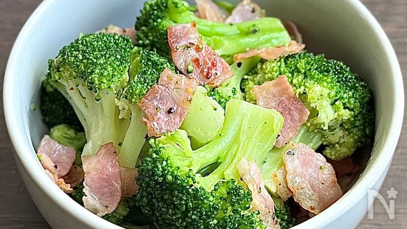 ブロッコリーとベーコンのサラダ_調味料2つでデパ地下の味