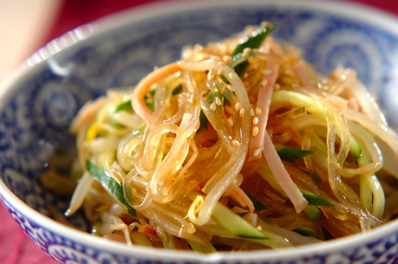 キャベツとわかめの中華風春雨サラダ