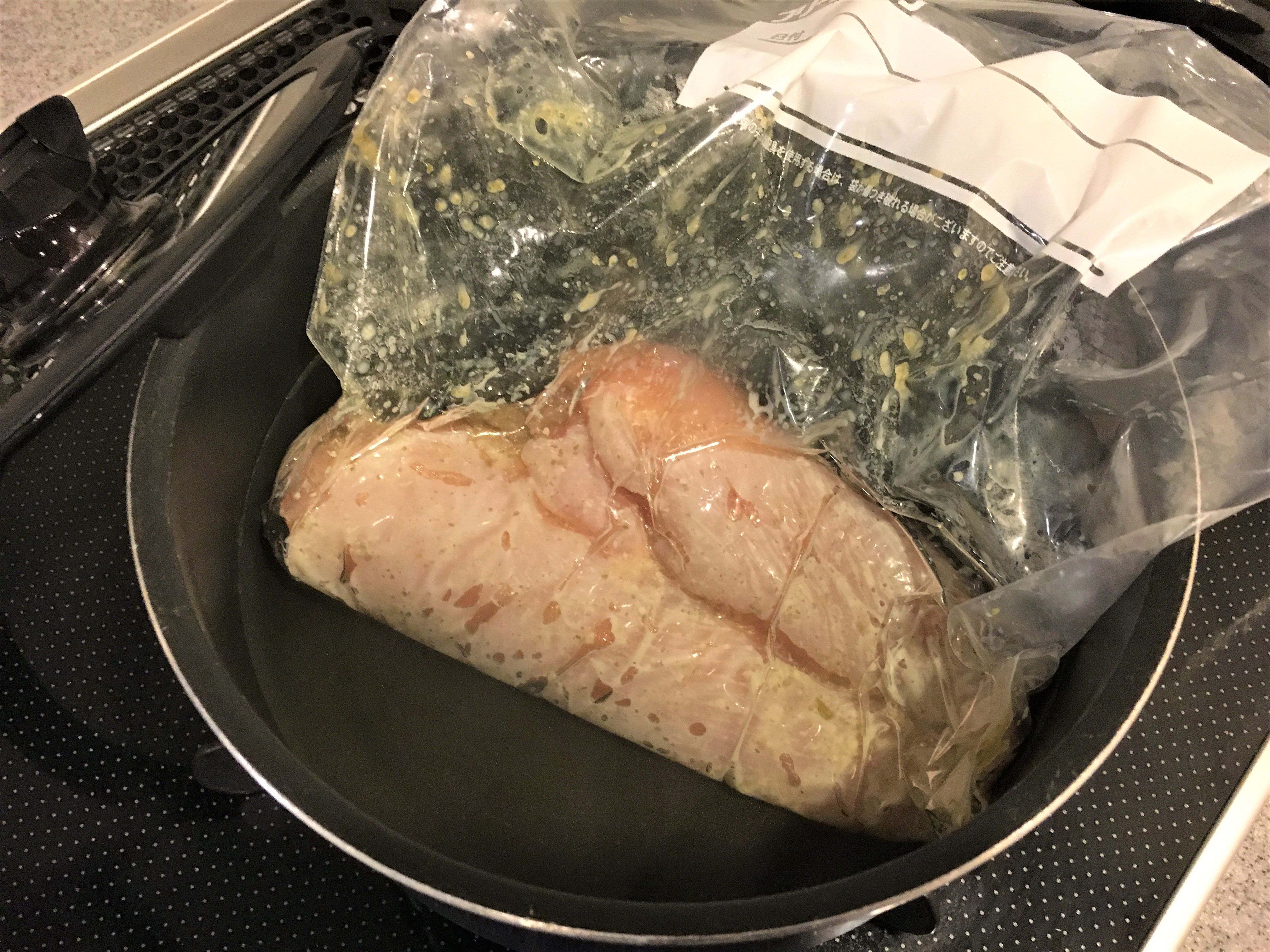 レシピ しっとりジューシーな鶏チャーシュー 鶏ハム の作り方麺と釣人