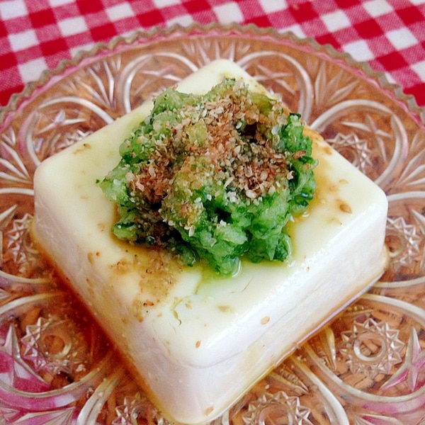 サーモンソテーのきゅうりソース添え