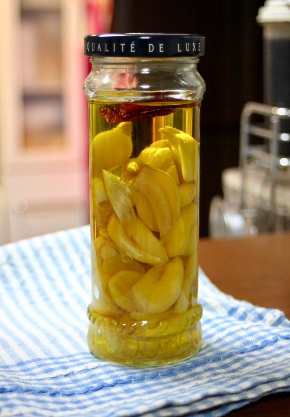 脱！にんにくチューブ🧄, ✼•• ••✼•• ••✼•• ••✼•• ••✼ , ⁡, 今回は @ari_mutenkaさんの投稿をお届けします*•°＊, ⁡, ✼•• ••✼•• ••✼•• ••✼•• ••✼ , 脱！にんにくチューブ🧄, ,ゆるく無添加生活してますありさです☺️, @ari_mutenka , 市販のにんにくチューブは添加物が多く入っているし,