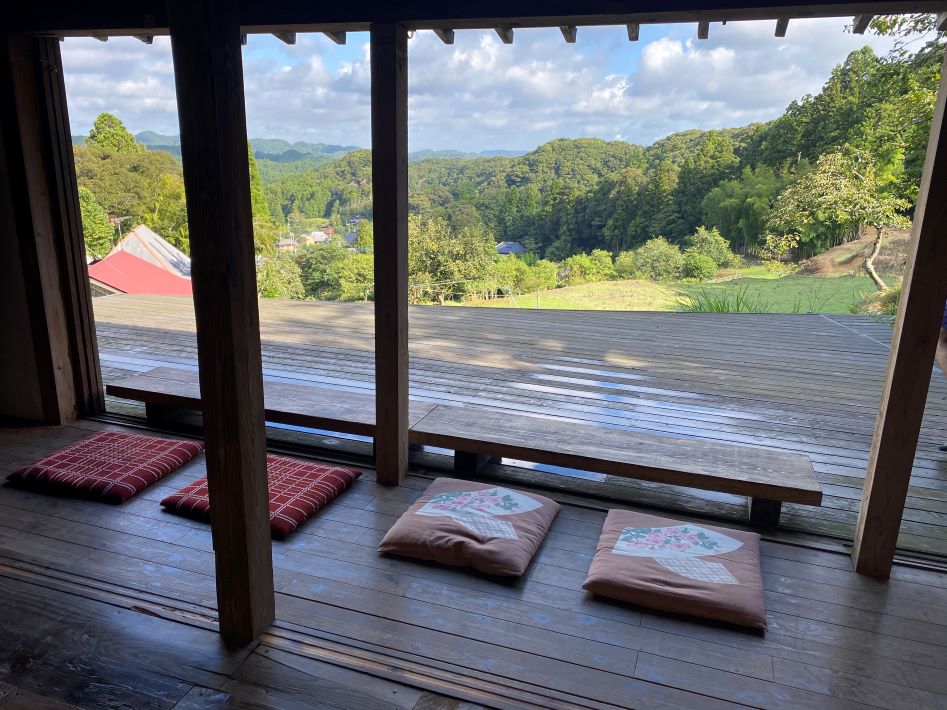 wakewasai_ewk - 和菜食堂 - 岡山県和気郡和気郡和気町福富６０７−３ 営業時間 11:00-14:00 営業日 月、火、水曜日 駐車場あり 支払い 現金のみ ꕤ︎︎ 本日の日替わり定食 1,200円 この日の日替わりは チキンカツor煮込みハンバーグセルフでさんぴん茶が飲めた.ᐟ‪.ᐟ‬