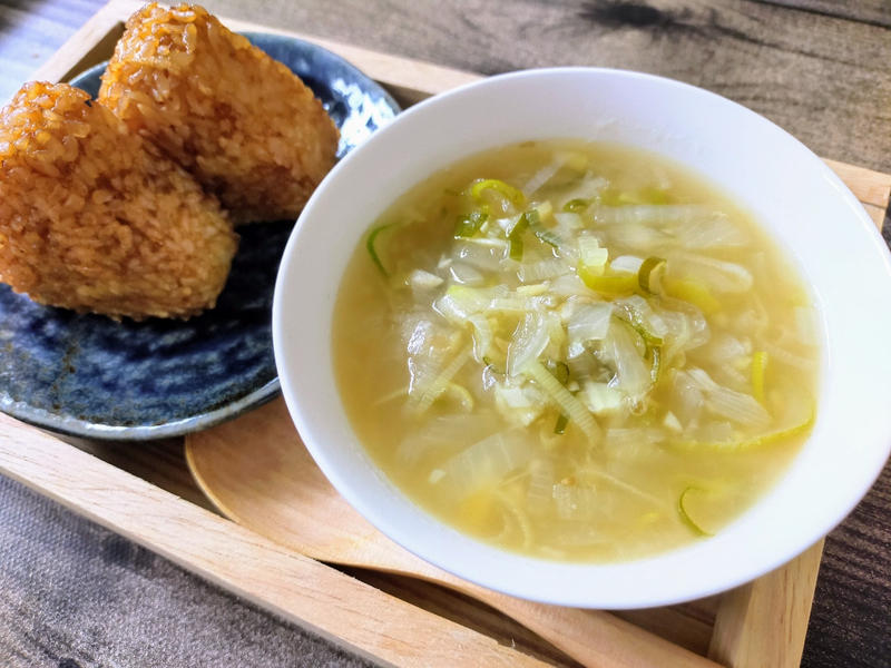 鶏肉とネギとにらと生姜の雑炊