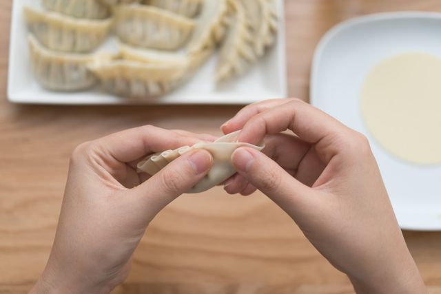 すぐ使えて便利!餃子の上手な「冷凍保存法」&「焼き方・使い方」東京ガス ウチコト