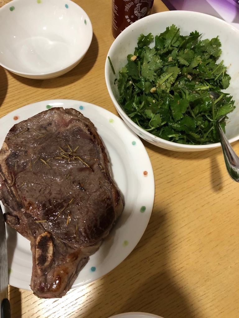 ダンダダン高槻店さんの「 パリパリ油淋鶏・悪魔的に旨いパクチーサラダ・肉汁 焼き餃子」こころまの「ま」 〜食べて、飲んで、出会って