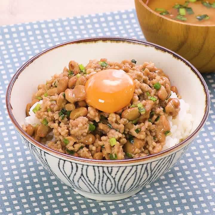01 31 お昼ごはん * 作り置きのおかずと生協のごまかぼちゃで簡単にお昼ごはん🍚一緒に届いたアンパンマンかぼちゃも食べると言い出し、まぁよく食べました😅* *幼児食離乳食幼児食記録離乳食記録幼児食レシピフリージング離乳食男の子ママおうちごはん