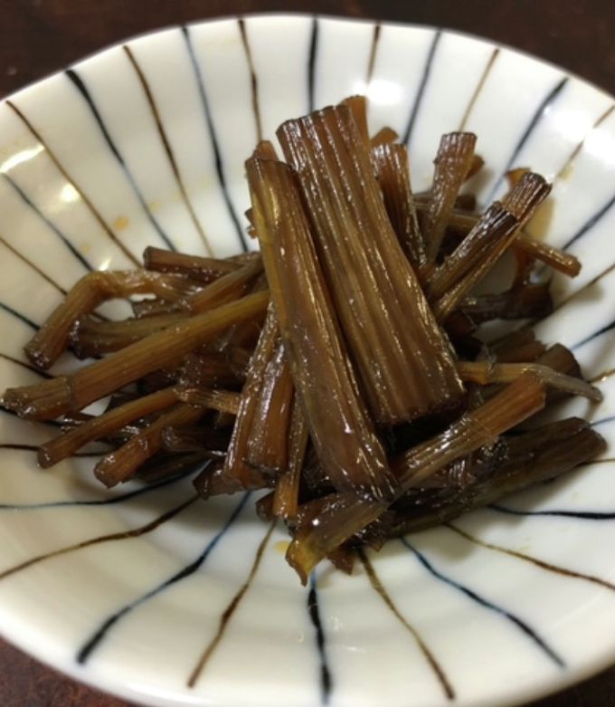 日本伝統の保存食「きゃらぶき」の作り方。ふきをおいしく楽しもう