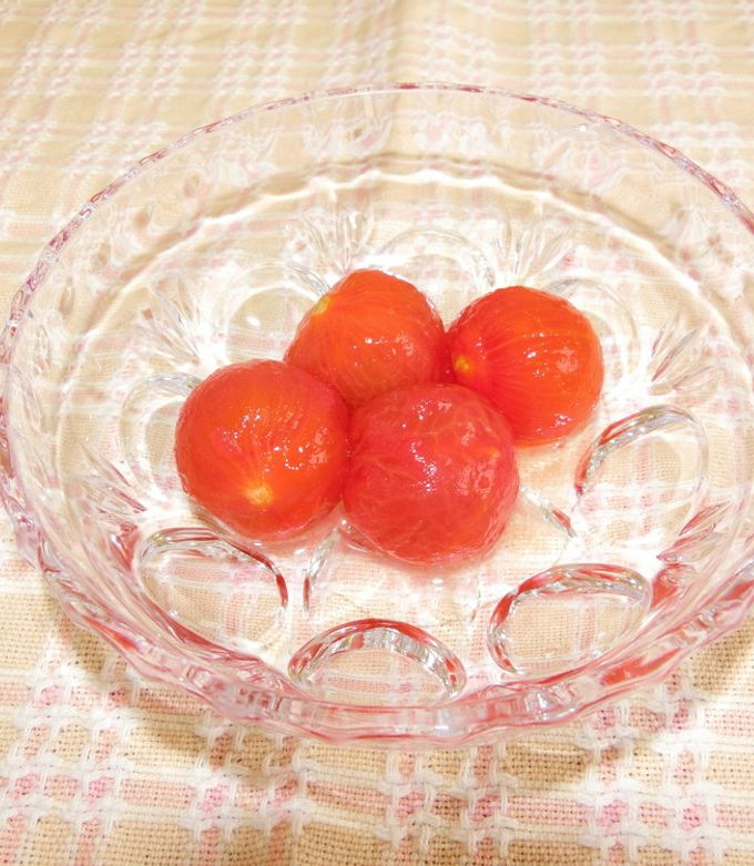 簡単デザート『ミニトマトのコンポートのジュレ寄せ』 - フランス料理ロドゥラ