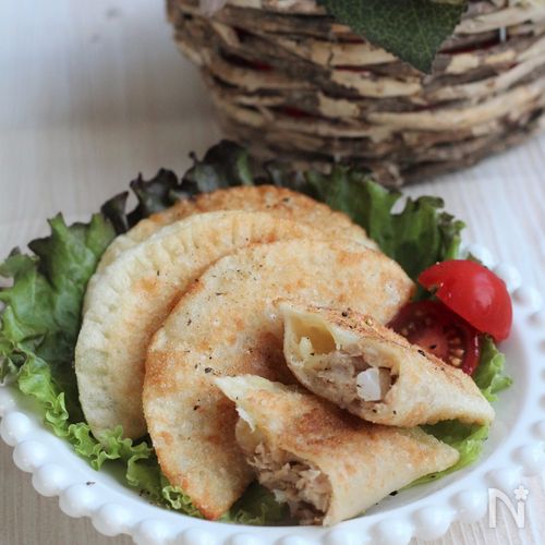 ジャガイモとチーズの餃子の皮サモサ