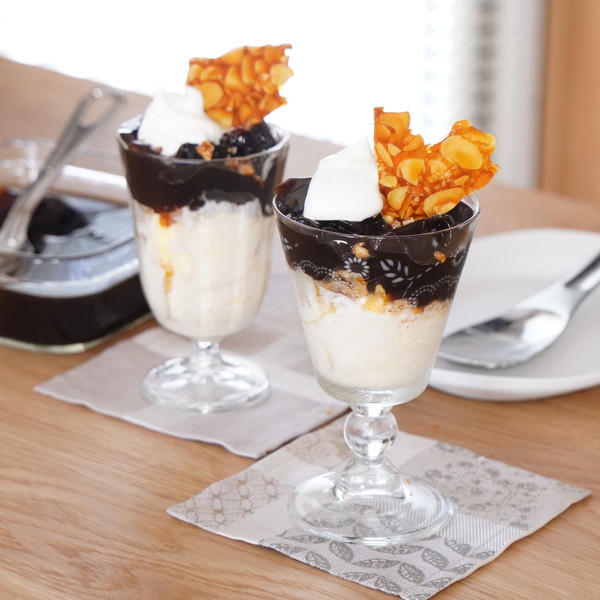 フルーツたっぷりで超華やか！驚くほどトッピングもりもりな贅沢プリンパフェるるぶ&more