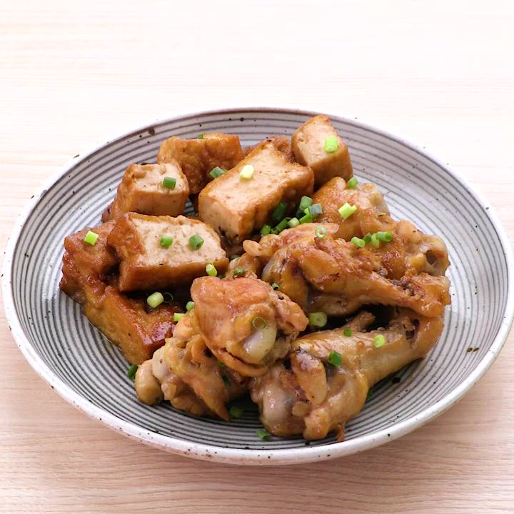 手羽元と厚揚げの煮物 鍋に入れて煮るだけの簡単レシピ- YouTube