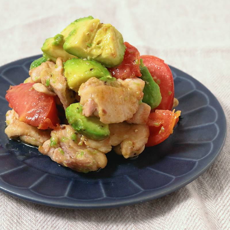 簡単！鶏肉とズッキーニのトマトチーズ焼き