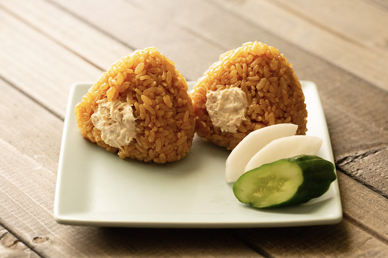 うまツナおにぎりレシピ 〜うま味の活用〜日本うま味調味料協会