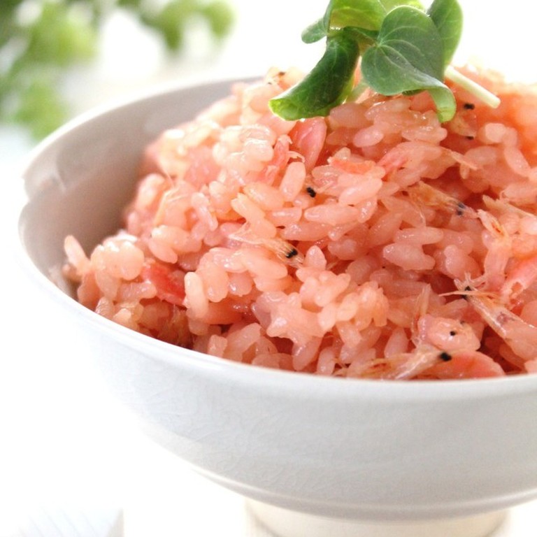 桜エビ と たけのこ の 塩麹 炊き込みごはん の レシピ 作り方 - YouTube