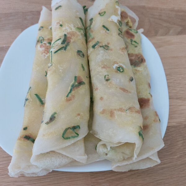 動画 叩いて作る！台湾B級グルメ「葱抓餅」の作り方が超面白い - TeraDas テラダス