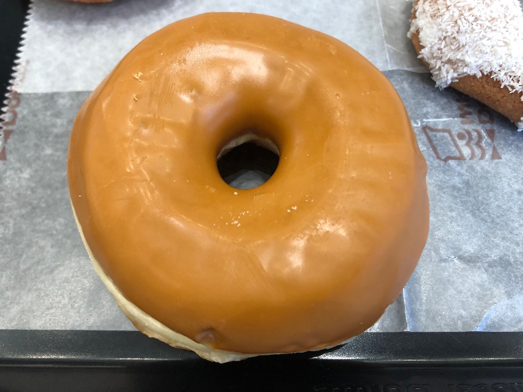 熱とろポン・デ・リング キャラメルマキアート 『ミスタードーナツ』 - 今日の甘いものは ♪