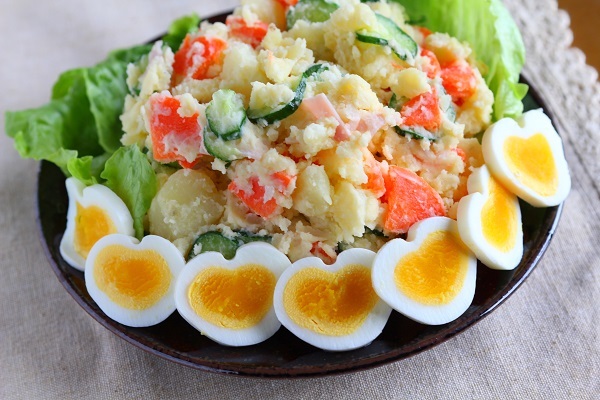 バレンタインのハートサラダ - レシピ集一正蒲鉾株式会社