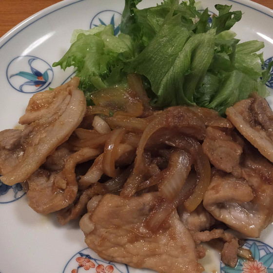 豚肉と玉ねぎの生姜焼きの基本レシピ たれがよく絡んでごはんが進む