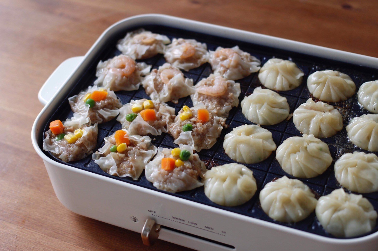 男子ごはん 皮パリ！『焼きシュウマイ』栗原心平さんのホットプレートレシピ・作り方ActiviTV