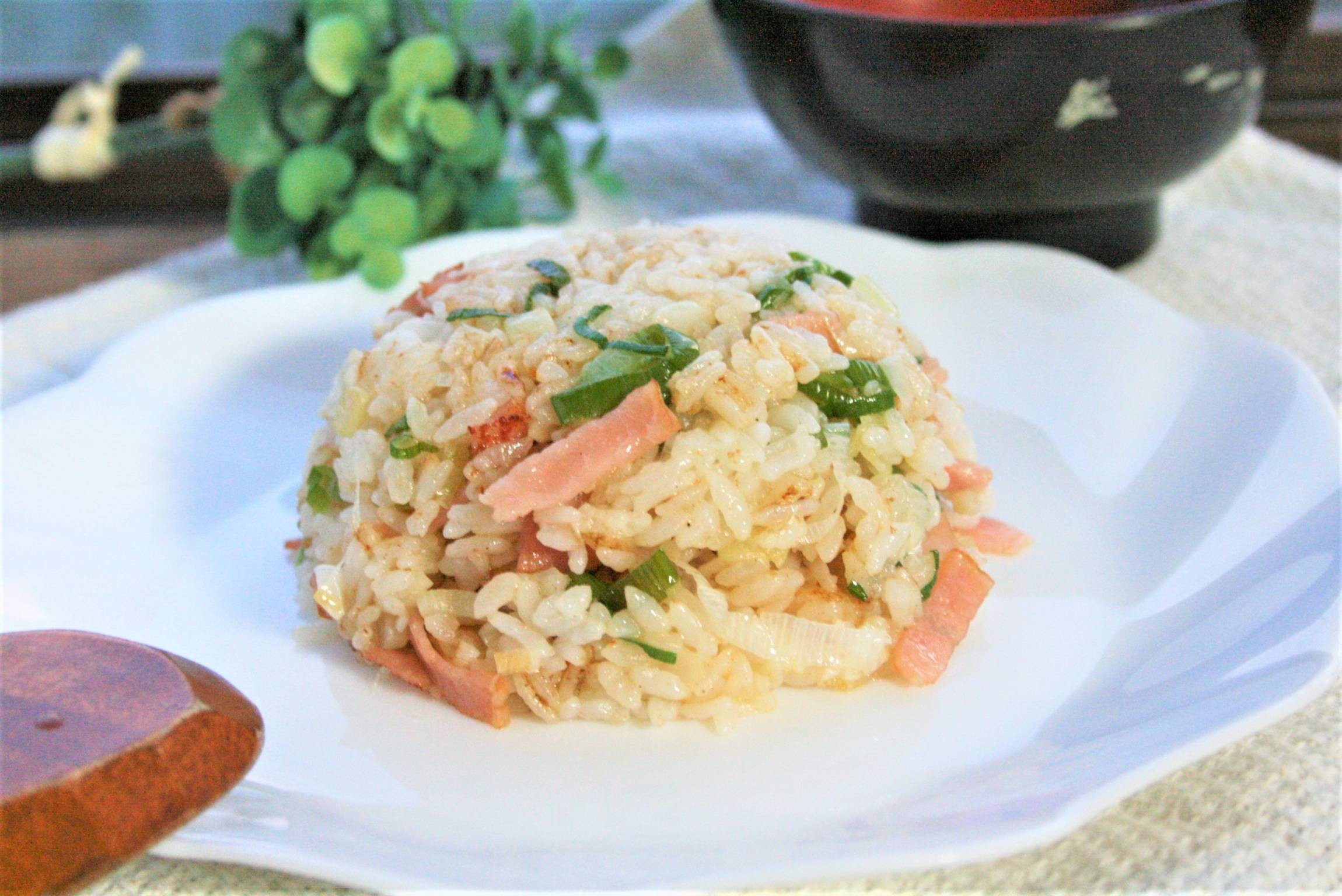 定番レシピ！ お手軽チャーハン