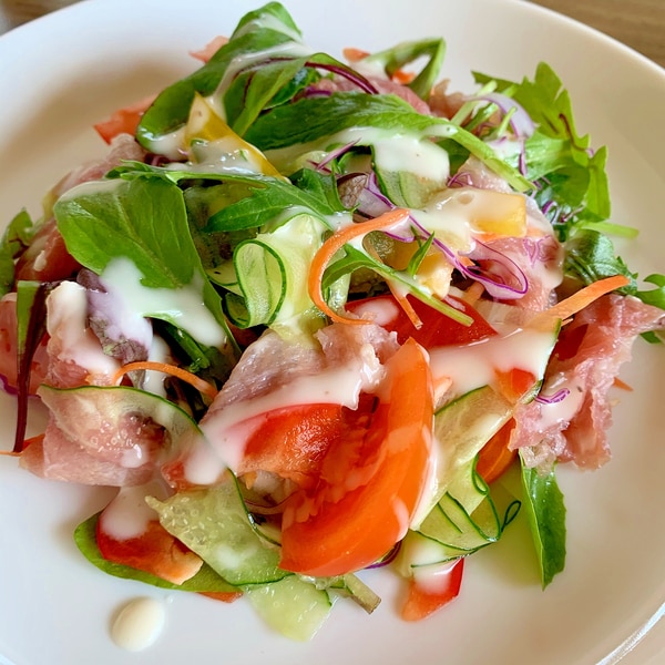 簡単なのに映える！おしゃれサラダ