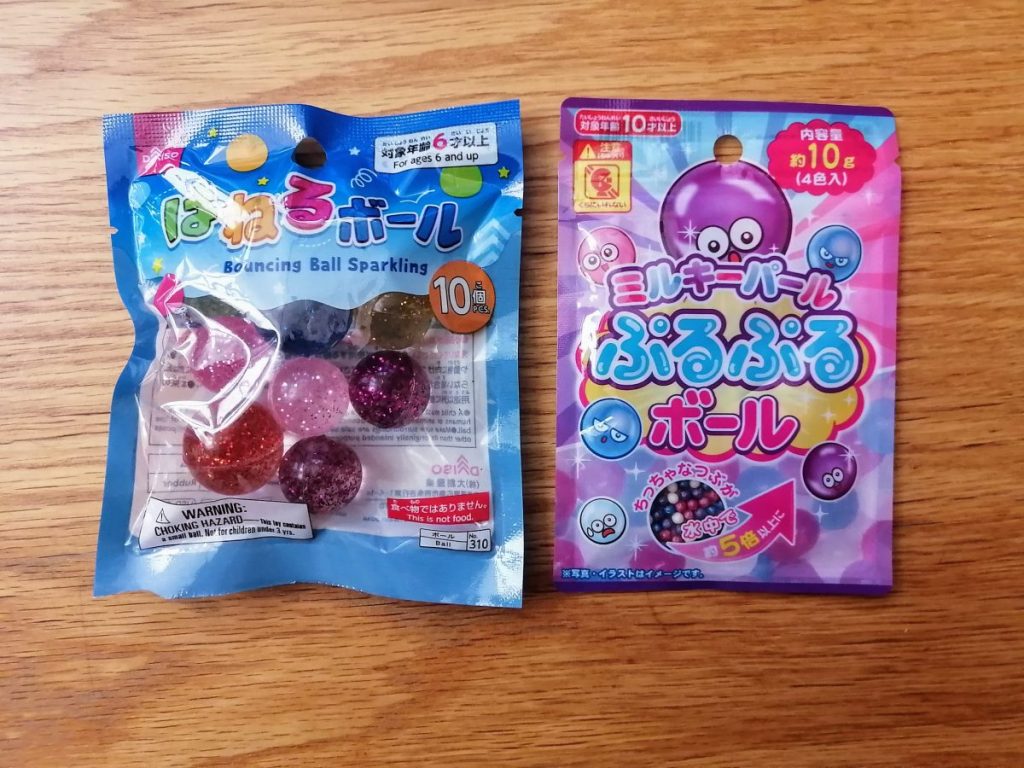 100均でそろう！ 高クオリティなおうち縁日🌟今回ご紹介するのは、おうち縁日の準備方法です🏮どれもSeriaやDAISOで買いそろえられます！--------------------------------------------------- ☑準備するものリスト・すだれ お写真のものは74cm×90cm