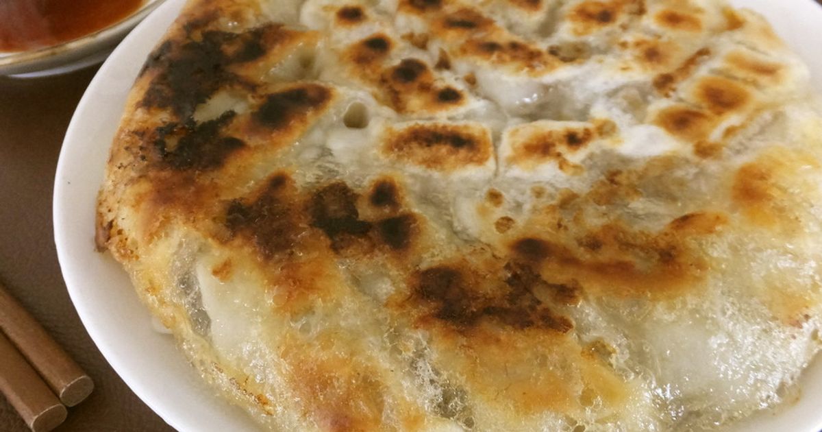 焦がさずパリッと！失敗しない 餃子の焼き方 サクサクの羽根作りのコツも♪ 2ページ目キナリノ
