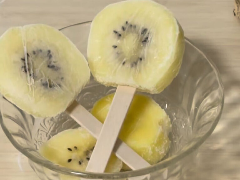 白い背景に分離されたバナナのスライス カットイラスト素材透過、PNGフリー画像ダウンロード - Pngtree