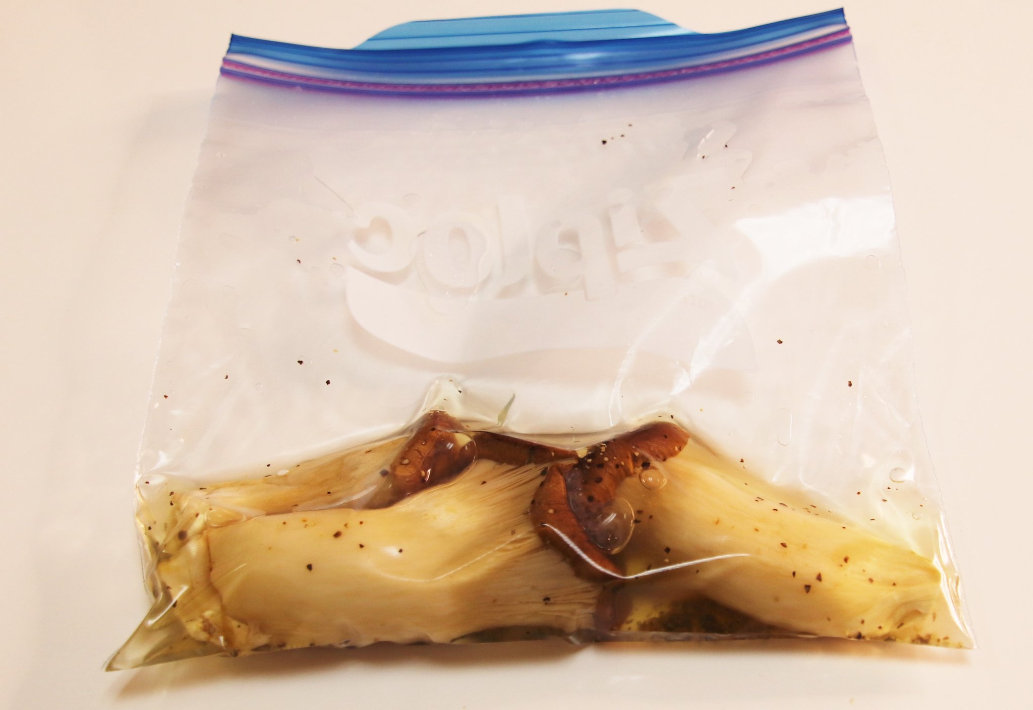 きのこと野菜のピクルス