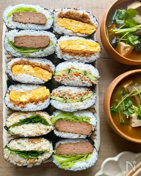 タンドリーチキンと焼きおにぎりのお弁当