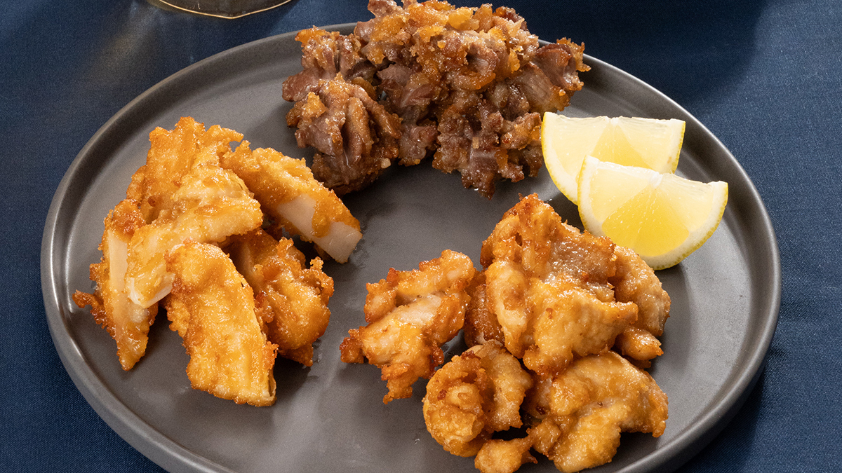 ザクザク食感！クリスピーチキン🍗漬け込み10分！ジップ袋で超簡単な クリスピーチキンです♪ ◯材料 ・ささみ 6本 ・コーンフレーク 70g・牛乳 大さじ3 ・薄力粉 大さじ3 ・料理酒 大さじ1 2 ・鶏ガラスープの素 小さじ1 ・砂糖 小さじ1 ・おろしニンニク 小さじ1 2