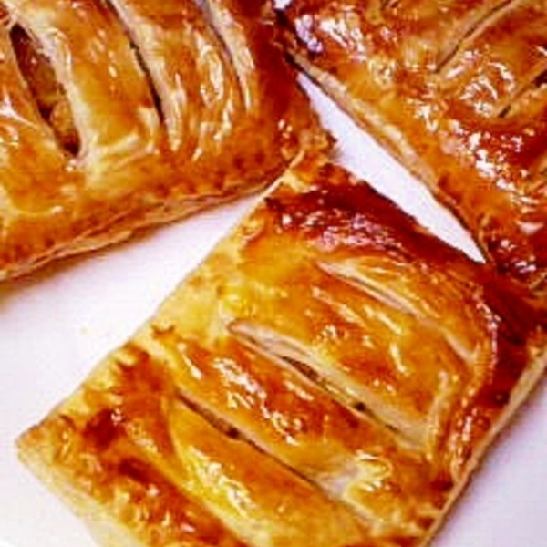 シナモン香るカスタードアップルパイ