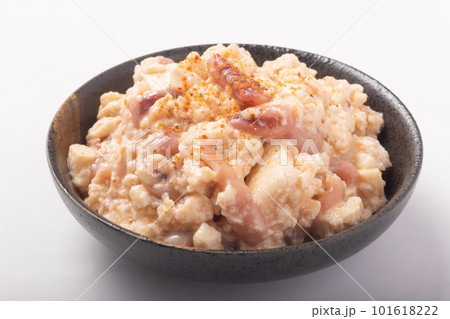 いつもの冷奴が100倍美味しくなる！絶対にはまる美味しい豆腐のトッピング7選 - ippin イッピン