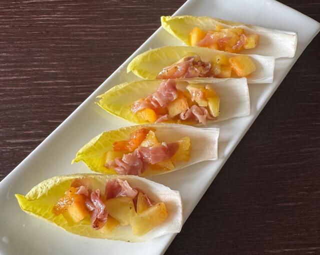 見た目も華やかでおしゃれ。いろいろなサラダのスタイルをご紹介♪キナリノ