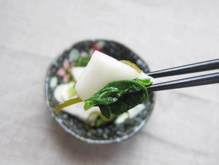 刻んで漬けて、すぐ完成「キャベツとかぶの糀漬け」のつくり方。献立の味方、便利なかんたん浅漬け 横山タカ子さん - 天然生活web