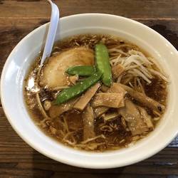 乃木坂「かおたんラーメンえんとつ屋」バブル期 深夜に行列を作った老舗は健在 ラーメンも餃子も旨い！全記事2,000以上、全て管理人が実食、東京で最も信頼されているグルメブログ