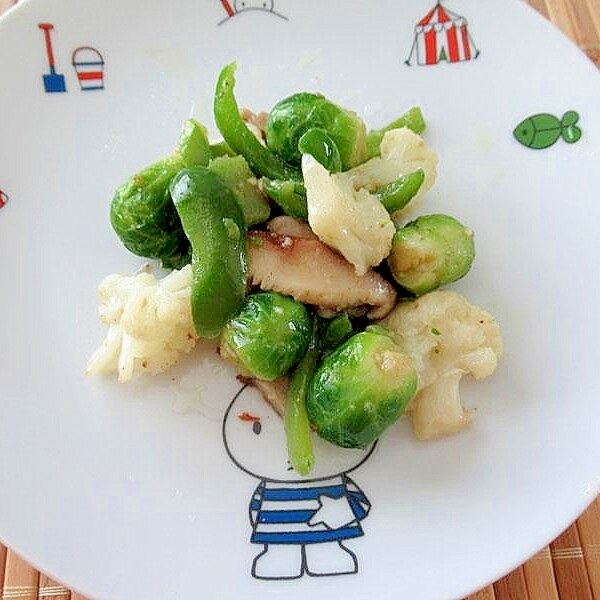 モロヘイヤと豚肉の炒め物 - 冷凍野菜のパイオニア ライフフーズ株式会社冷凍野菜のパイオニア ライフフーズ株式会社