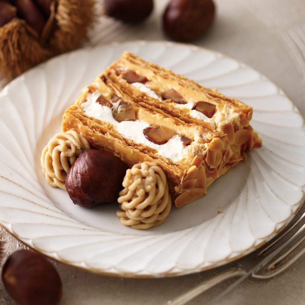 マロンケーキ「お山のカフェまろん」5号 1個＞ 栗 洋菓子 お菓子 スイーツ デザート コーヒー 珈琲 クリーム モンブラン 渋皮煮 愛媛県 西予市:西予市ANAのふるさと納税ANAのマイルが「使える」