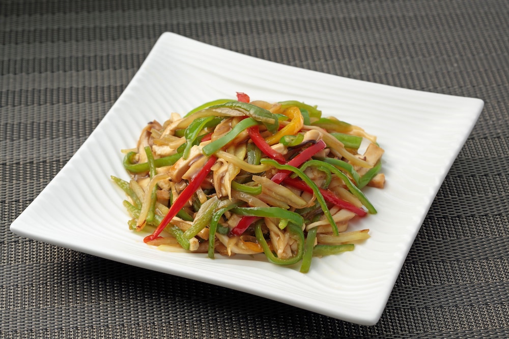 青パパイヤとベーコンの卵炒め