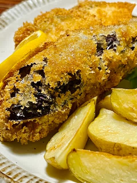 晩ごはん トンボフライと茄子の肉詰めフライ - 八丈島のおいしい暮らし