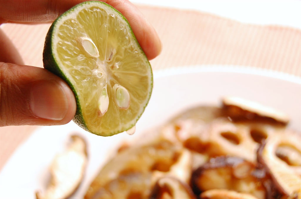 すだちのおいしさの秘密 - 伊藤農園のみかんな図鑑